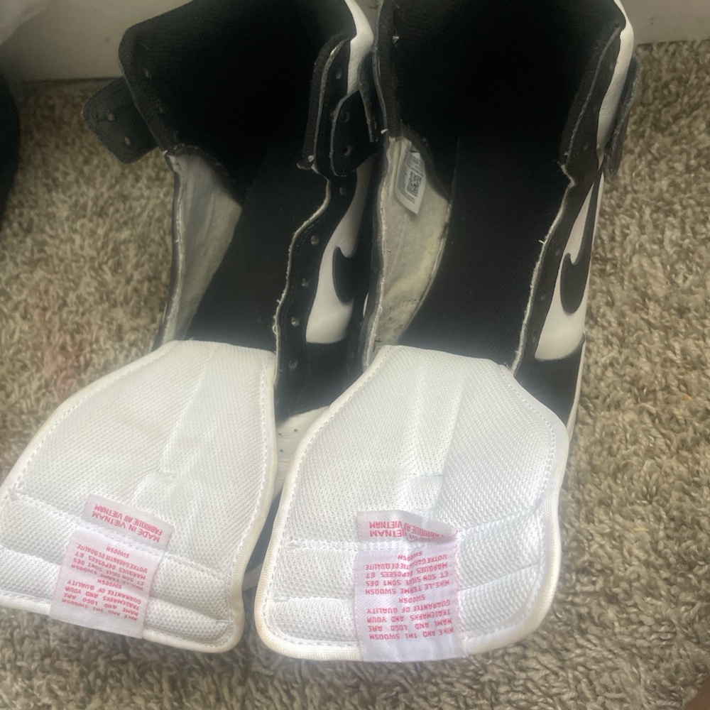 High top panda dunks/ creased and no laces